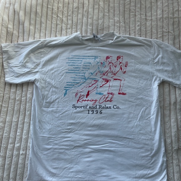 Oversized Graphic Tee - Picture 1 of 3